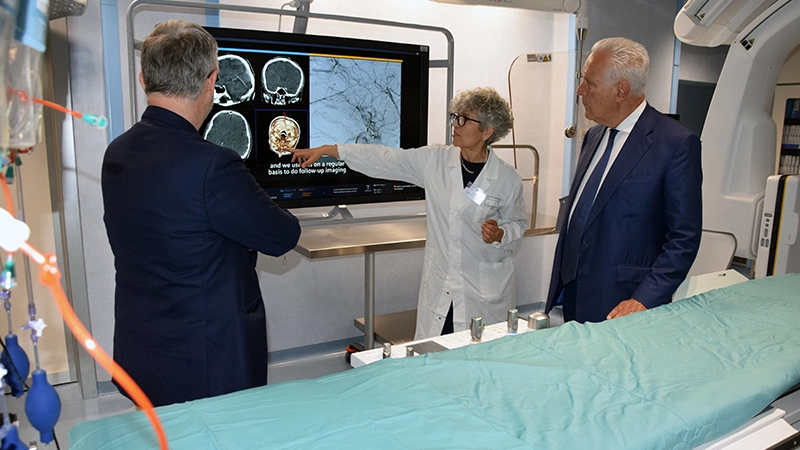 Il nuovo macchinario all’ospedale delle Scotte Il nuovo macchinario all’ospedale delle Scotte
