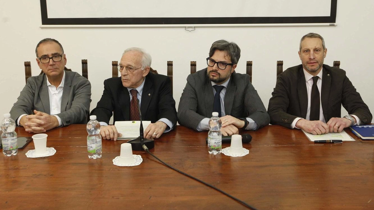 Il presidente Pratesi: "Massima attenzione ai bisogni della persona e delle famiglie". Filo diretto con Contrade, Terzo settore, club e associazioni.