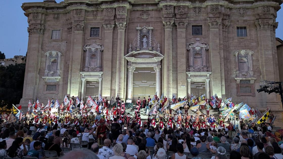 I Bandierai degli Uffizi applauditi in Catalogna I Bandierai degli Uffizi applauditi in Catalogna
