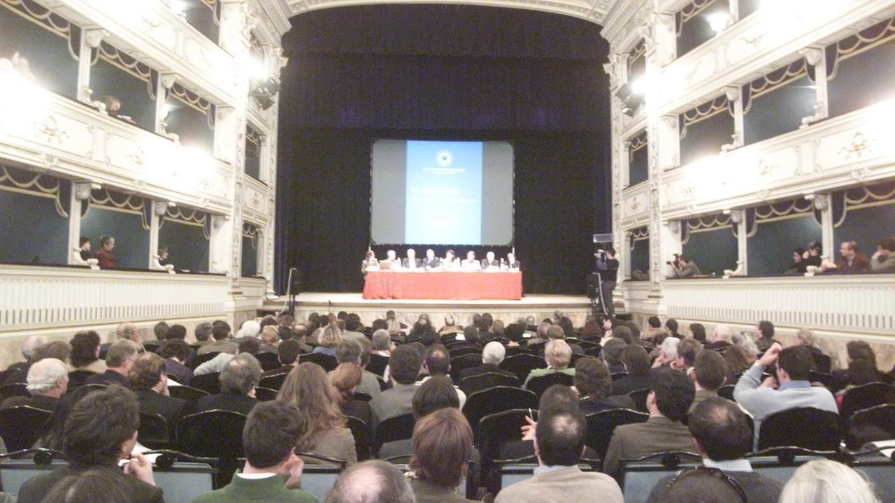 Intesa tra Palazzo pubblico e Accademia per la concessione degli spazi . Intesa tra Palazzo pubblico e Accademia per la concessione degli spazi .