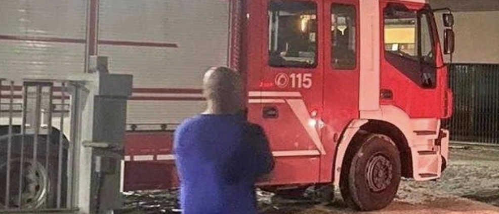 Acido cloridrico fuoriesce da cisterna a Rosignano, notte di emergenza