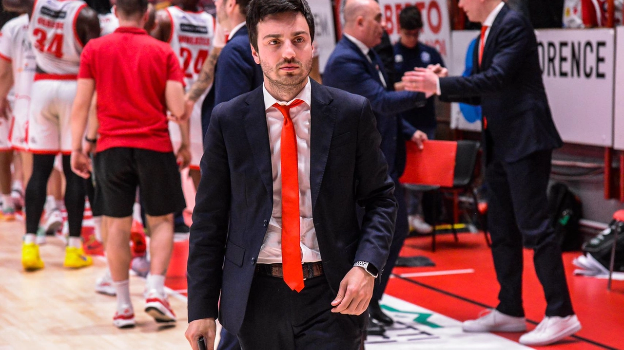 È arrivata l’ufficialità dell’addio del team manager Andrea Tronconi, che dopo nove anni lascia il Pistoia Basket È arrivata l’ufficialità dell’addio del team manager Andrea Tronconi, che dopo nove anni lascia il Pistoia Basket