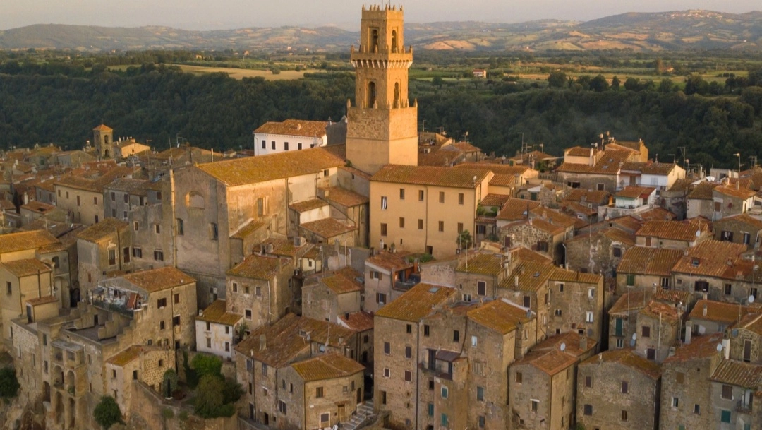 Una veduta di Pitigliano che sarà protagonista su La 7 Una veduta di Pitigliano che sarà protagonista su La 7