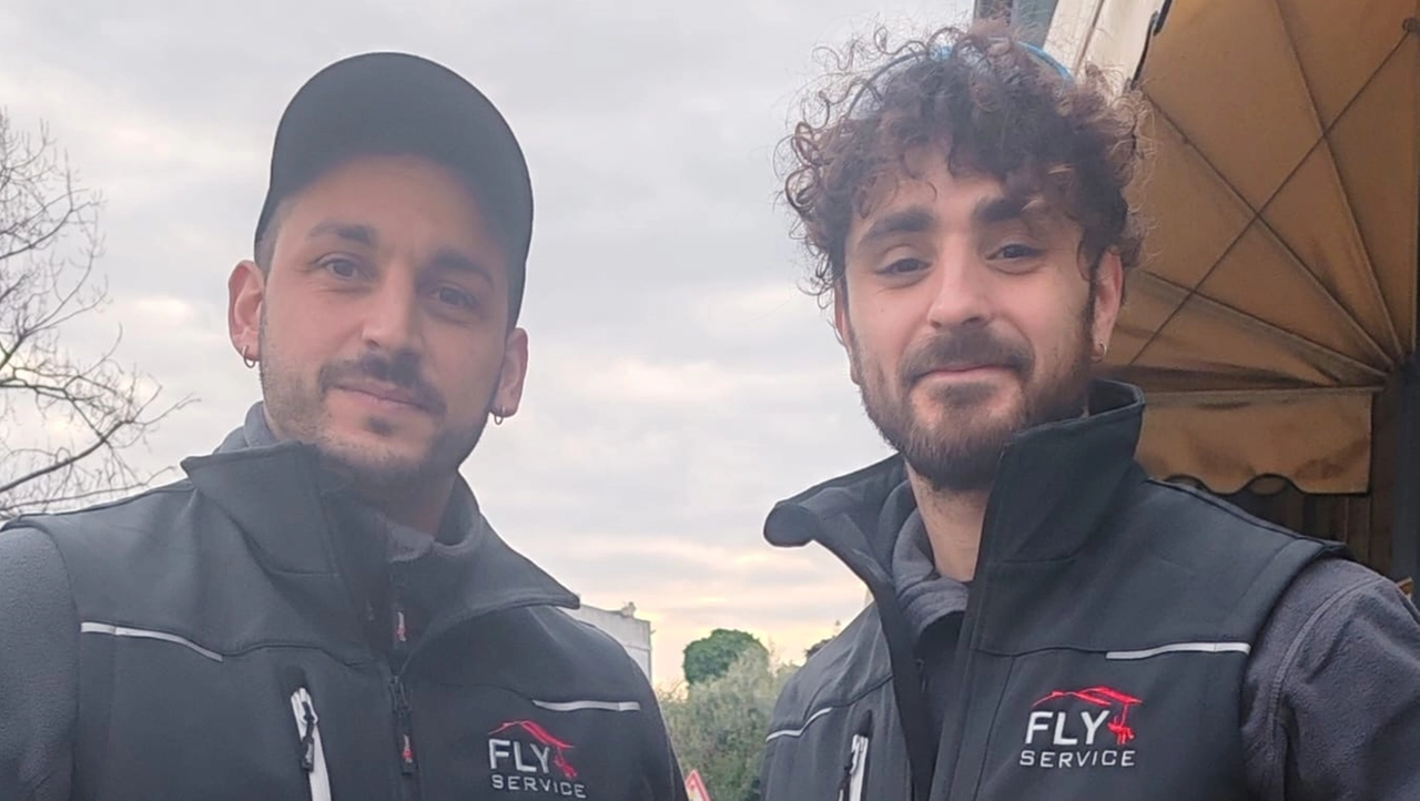 Edoardo Cavallini e Mirko Alberti da febbraio hanno fondato ’Fly Service’ Edoardo Cavallini e Mirko Alberti da febbraio hanno fondato ’Fly Service’