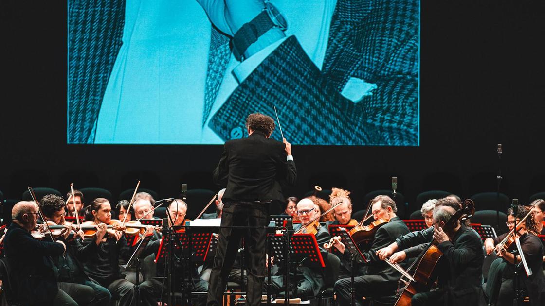Da ’Suor Angelica’ a ’Tosca’,. Puccini protagonista sotto le torri Da ’Suor Angelica’ a ’Tosca’,. Puccini protagonista sotto le torri