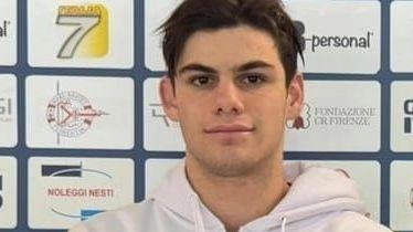A soli 17 anni compiuti il 13 maggio è già una delle grandi promesse della pallanuoto azzurra. Giulio Bianchi, nato...