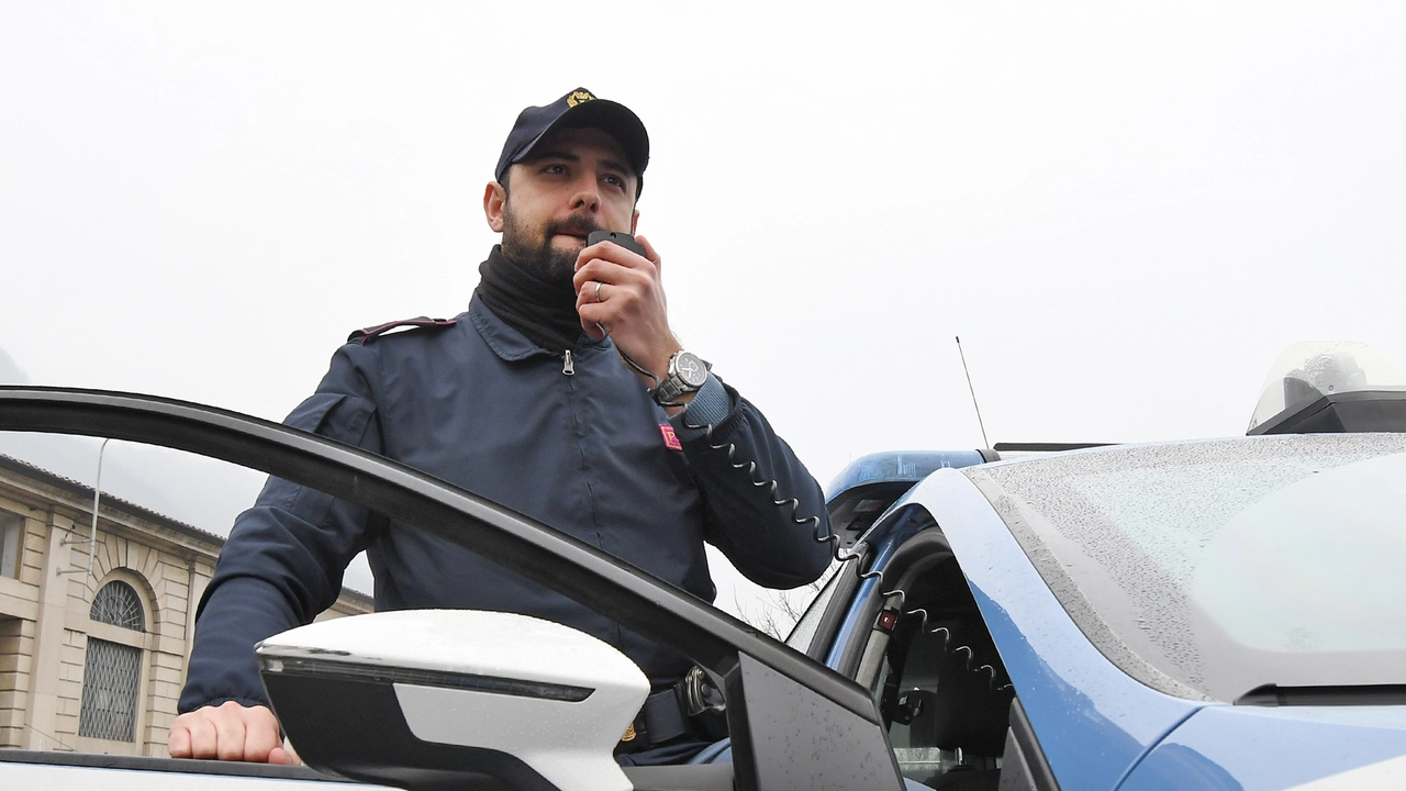 Entrambi gli episodi sono stati poi segnalati alla squadra mobile di Pisa che indaga sul fenomeno (foto di repertorio) Entrambi gli episodi sono stati poi segnalati alla squadra mobile di Pisa che indaga sul fenomeno (foto di repertorio)