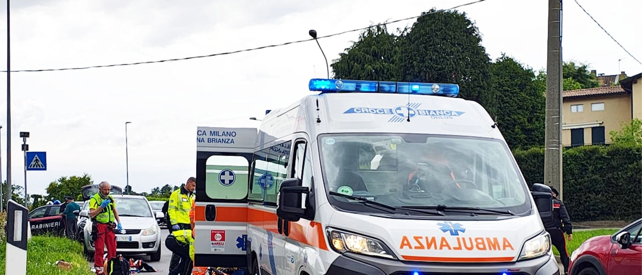 Investito da un’auto, muore a 39 anni. Inutili i soccorsi