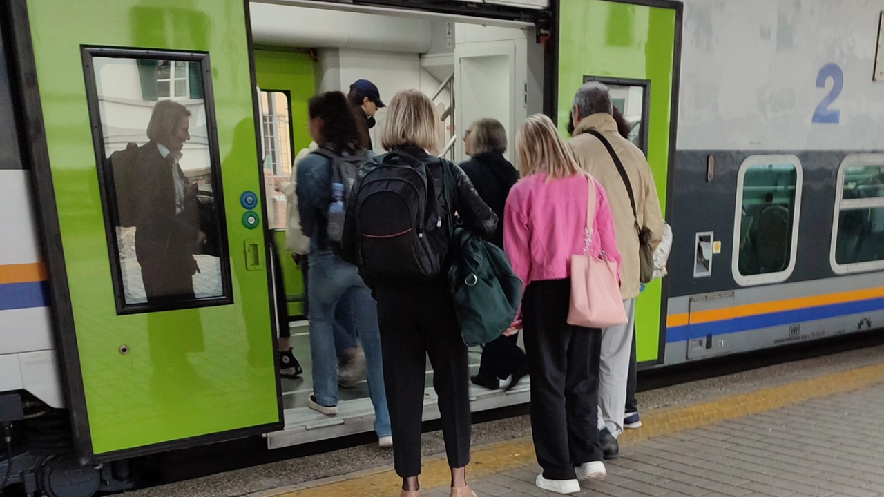 Polemica sui servizi di bus sostitutivi Polemica sui servizi di bus sostitutivi