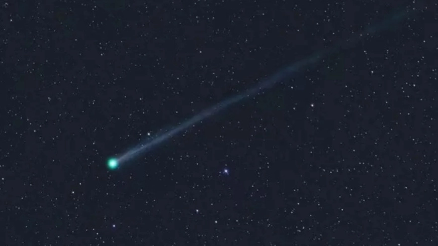 La cometa SWAN25F fotografata il 6 aprile