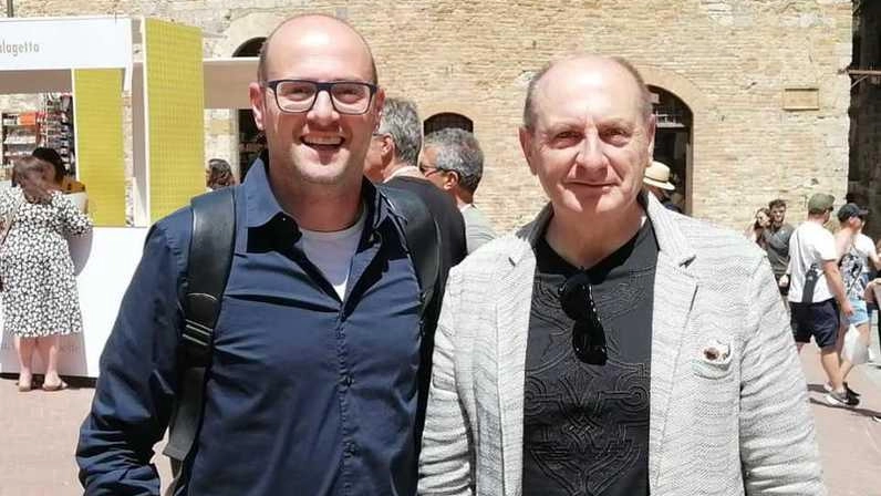 Il sindaco di San Gimignano Andrea Marrucci, a sinistra, e il capogruppo Antonio Lavecchia Il sindaco di San Gimignano Andrea Marrucci, a sinistra, e il capogruppo Antonio Lavecchia