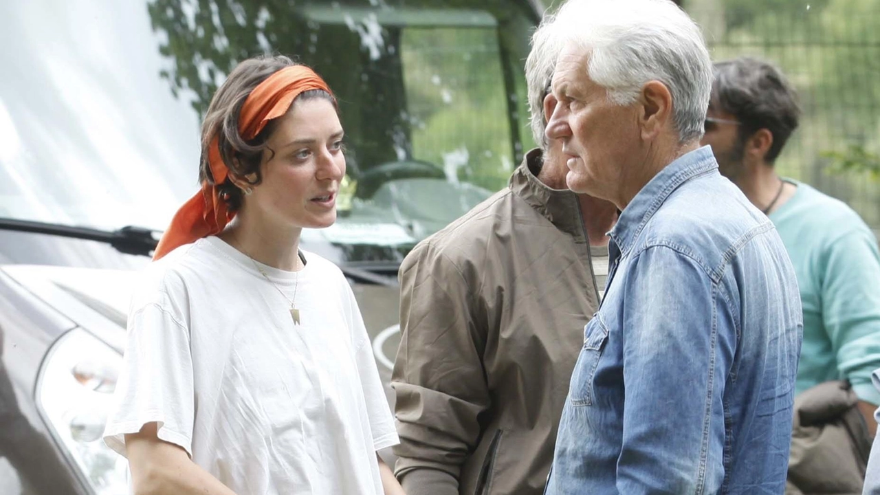 Silvano Vigni parla con Selvaggia Pianetti che ieri. era in groppa ad Amarcord de Mores nella prima batteria Silvano Vigni parla con Selvaggia Pianetti che ieri. era in groppa ad Amarcord de Mores nella prima batteria