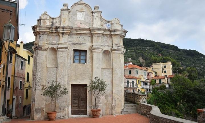 https://www.lanazione.it/image-service/view/acePublic/alias/contentid/ZDBmMDgwODQtZjdkNS00/0/nuova-vita-per-lex-oratorio-n-selaa-semaforo-verde-ai-lavori-di-restauro-investimento-importante-a-tellaro.jpeg?f=1.91:1&w=1200