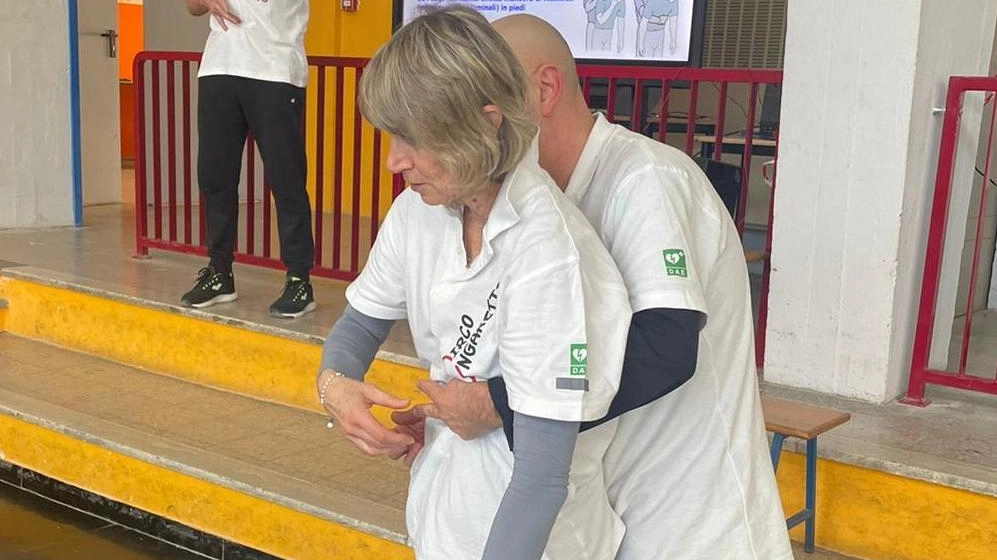 La professoressa Mery Marchetti durante un corso insieme ad un collega La professoressa Mery Marchetti durante un corso insieme ad un collega
