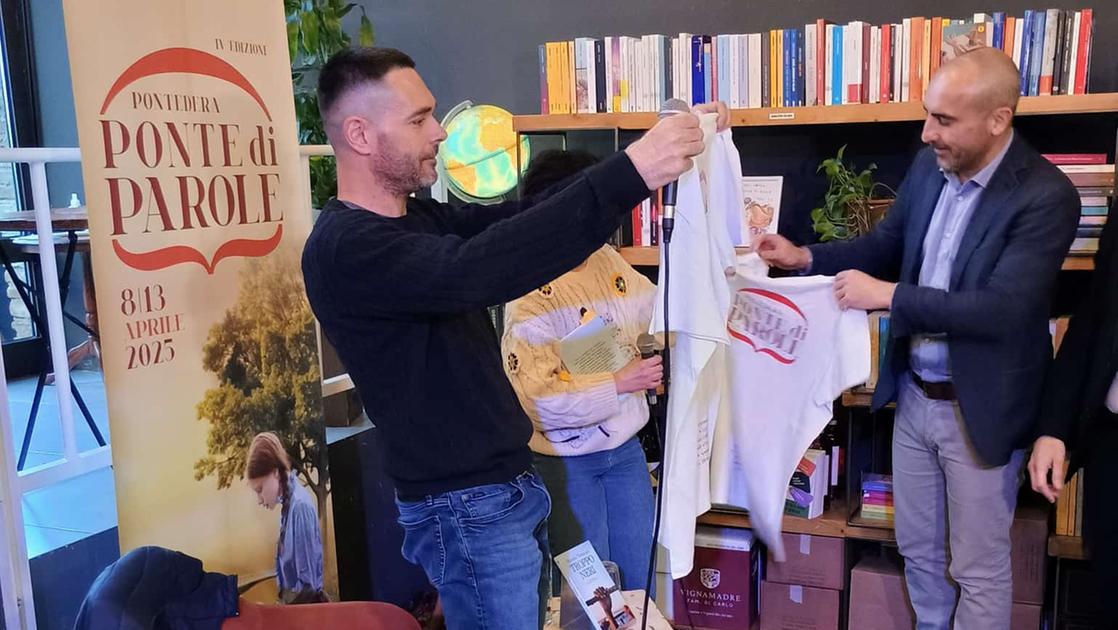 un ponte di parole a pontedera entra nel vivo la ricca kermesse dedicata ai libri