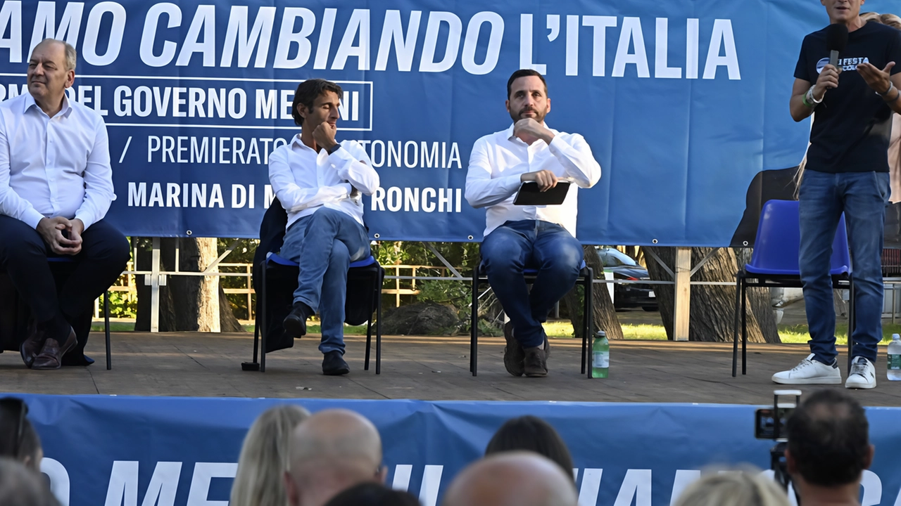 Il candidato governatore del centrodestra è intervenuto ieri alla Festa Tricolore di Fratelli d’Italia. Guidi: "La sinistra ha dimenticato la nostra provincia, adesso eleggiamo un consigliere". Il candidato governatore del centrodestra è intervenuto ieri alla Festa Tricolore di Fratelli d’Italia. Guidi: "La sinistra ha dimenticato la nostra provincia, adesso eleggiamo un consigliere".