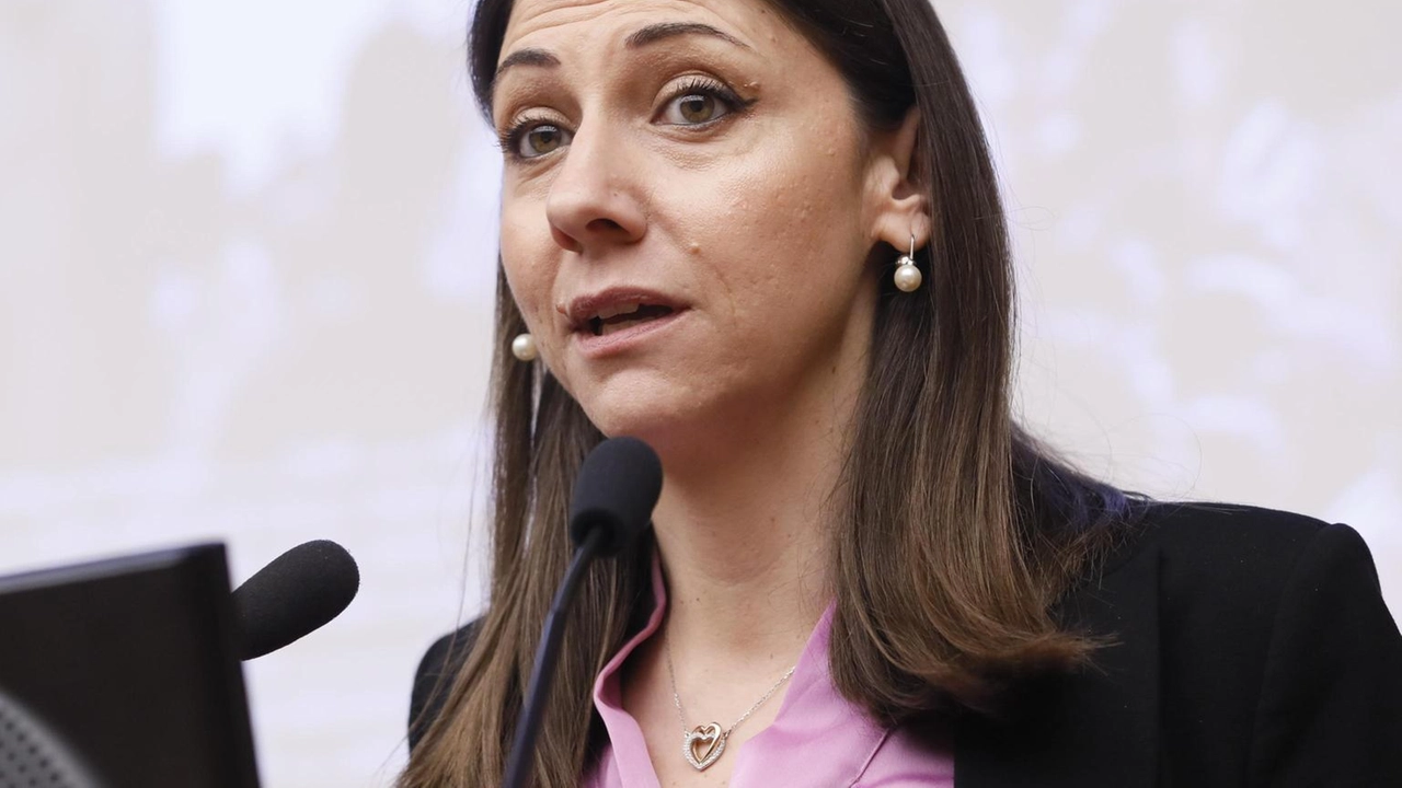 "Un’estate da incubo per gli utenti delle ferrovie umbre, con il ministro Salvini e Rfi che fingono di non...