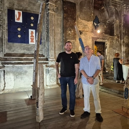 Prosegue fino a domenica 3 agosto la mostra “Moby Dick in una stanza” di Giulio Galgani a cura di Marco Botti