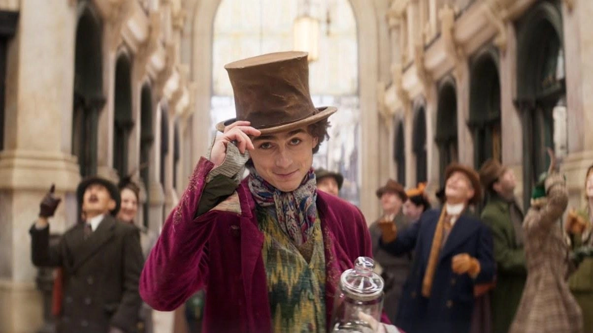 In programma anche Wonka, due ore di magia, colore, scenografie mirabolanti. Regia Paul King, con Timothée Chalamet In programma anche Wonka, due ore di magia, colore, scenografie mirabolanti. Regia Paul King, con Timothée Chalamet