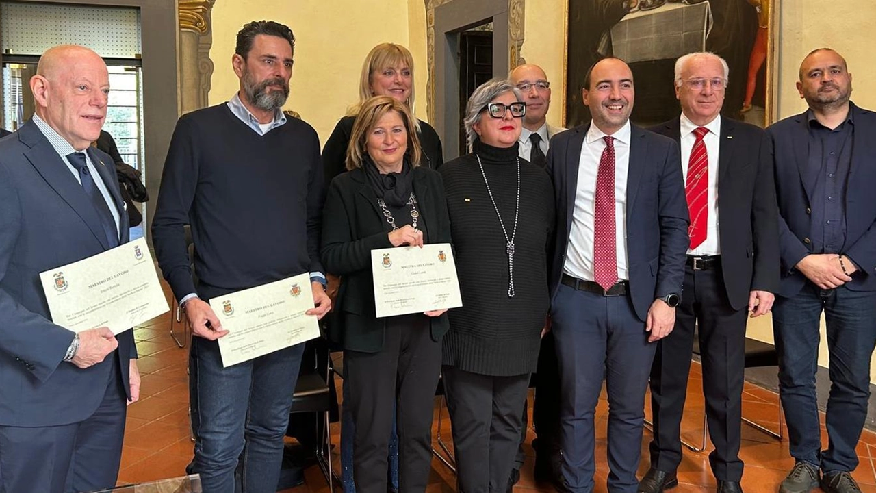 I nuovi cinque Maestri del lavoro insigniti dell’onorificenza ieri mattina. in Provincia