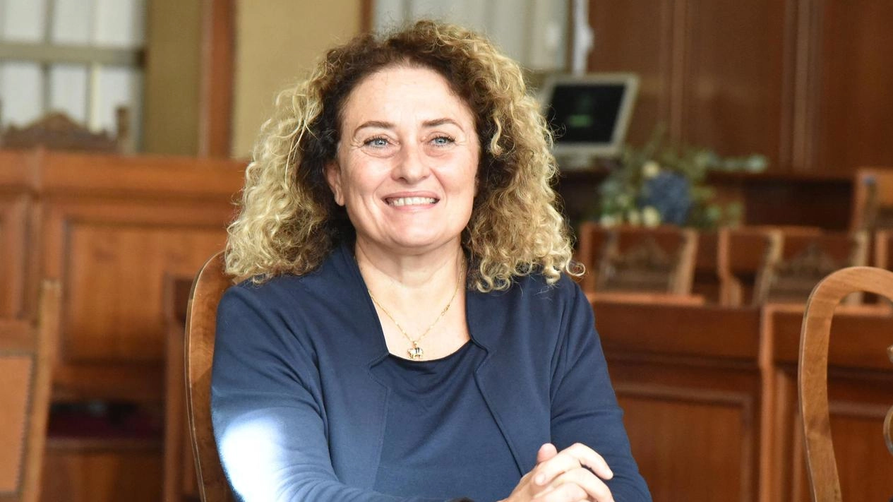L’assessora Eleonora Goti non ha convinto con le sue spiegazioni i rappresentanti del centrosinistra follonichese che la criticano