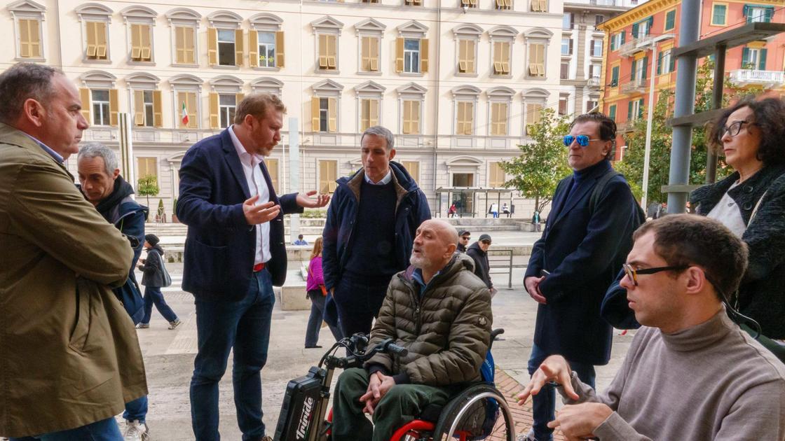Poste a misura di... citofono. Dopo le proteste in piazza arriva il primo passo avanti