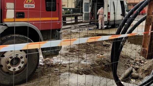 Il cantiere allestito sul ponte di Pontenuovo Il cantiere allestito sul ponte di Pontenuovo
