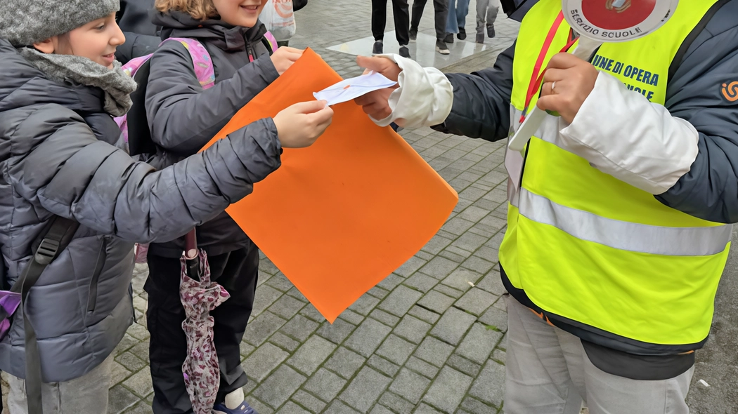 Il gruppo consiliare Viviamo Capraia e Limite ha presentato una mozione per istituire un attraversamento pedonale presidiato davanti alla scuola Corti di Capraia, al fine di garantire la sicurezza degli alunni e sensibilizzare la comunità sulla prevenzione degli incidenti. La proposta sarà discussa nella prossima seduta del consiglio comunale insieme al tema delle perdite idriche in zona Valicarda. Il gruppo consiliare Viviamo Capraia e Limite ha presentato una mozione per istituire un attraversamento pedonale presidiato davanti alla scuola Corti di Capraia, al fine di garantire la sicurezza degli alunni e sensibilizzare la comunità sulla prevenzione degli incidenti. La proposta sarà discussa nella prossima seduta del consiglio comunale insieme al tema delle perdite idriche in zona Valicarda.