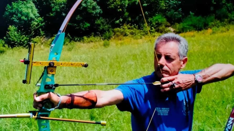 Giovanni Fanciullacci, campione e dirigente sportivo pratese di tiro con l’arco, classe 1949, si è spento per un malore martedì scorso Giovanni Fanciullacci, campione e dirigente sportivo pratese di tiro con l’arco, classe 1949, si è spento per un malore martedì scorso