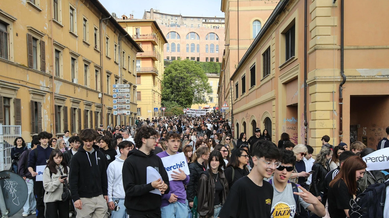 "Accolgo con favore l’attenzione riservata dal ministro Valditara al Liceo scientifico Alessi di Perugia, segnalata dalla sindaca Ferdinandi. Tuttavia è... "Accolgo con favore l’attenzione riservata dal ministro Valditara al Liceo scientifico Alessi di Perugia, segnalata dalla sindaca Ferdinandi. Tuttavia è...