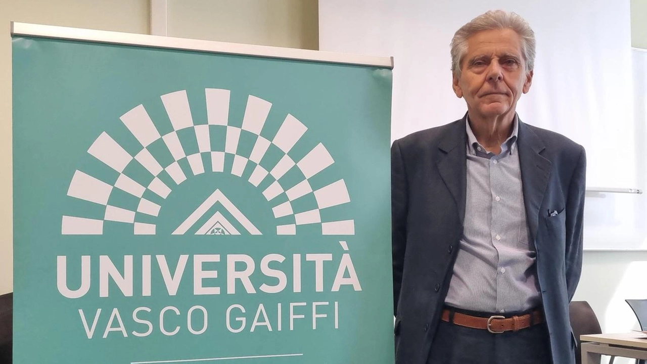 Il presidente dell’università Vasco Gaiffi di Pistoia, Andrea Fusari: tutte le lezioni si svolgeranno presso la sede di Uniser Il presidente dell’università Vasco Gaiffi di Pistoia, Andrea Fusari: tutte le lezioni si svolgeranno presso la sede di Uniser