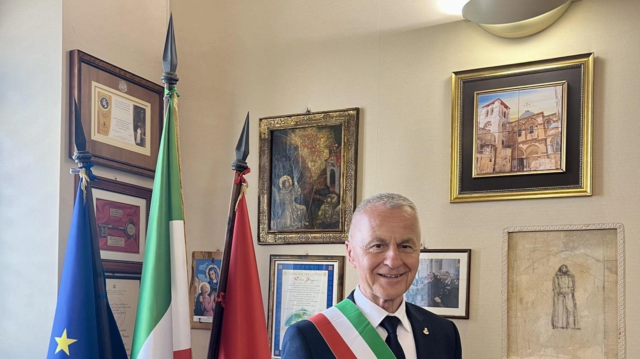 Il sindaco Valter Stoppini Il sindaco Valter Stoppini
