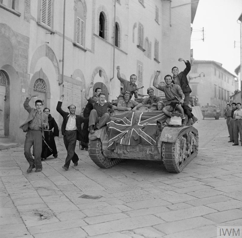 https://www.lanazione.it/image-service/view/acePublic/alias/contentid/ZDJkOTlhNjctODJmYi00/0/the-british-army-in-italy-1944.jpeg