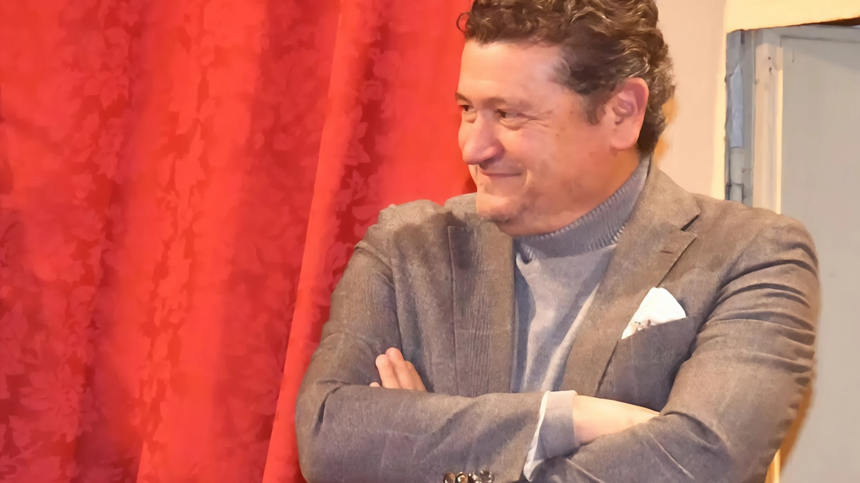 L’opinionista Tv ed ex rettore corre da solo, fuori della lista del quartiere. Molti ex illustri a Porta del Foro ma Felici sembra blindato .