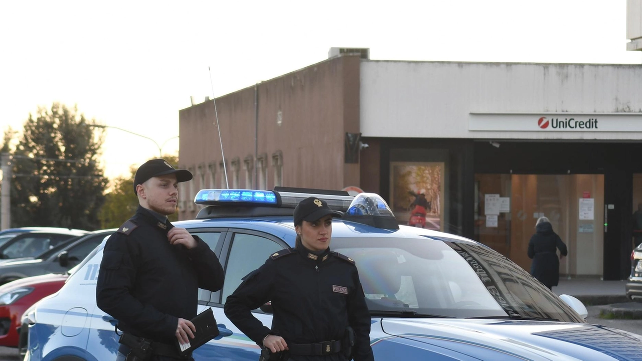PERUGIA – E’ entrata in un supermercato in viale Centova e ha tentato di rubare diversi generi alimentari, per... PERUGIA – E’ entrata in un supermercato in viale Centova e ha tentato di rubare diversi generi alimentari, per...
