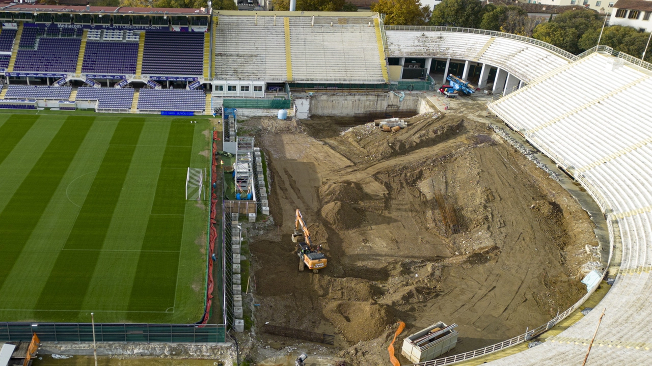 Un'immagine dei lavori allo stadio "Franchi" (Germogli)