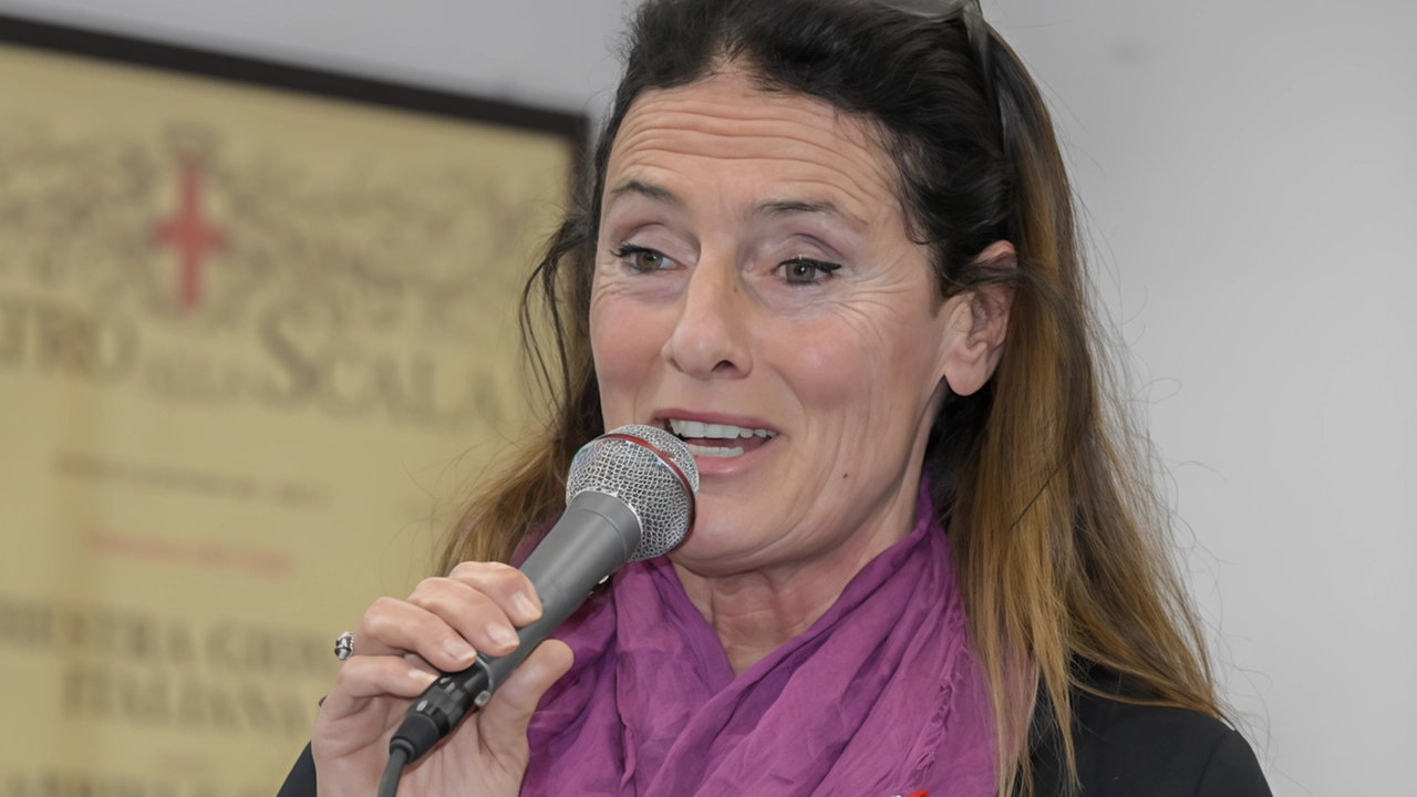 A Fiesole prosegue il progetto contro la violenza di genere, coinvolgendo istituzioni e associazioni con un focus sull'arte. Evento inaugurale venerdì con tavola rotonda e presentazione di progetto artistico. A Fiesole prosegue il progetto contro la violenza di genere, coinvolgendo istituzioni e associazioni con un focus sull'arte. Evento inaugurale venerdì con tavola rotonda e presentazione di progetto artistico.