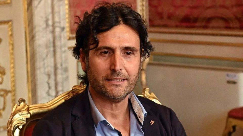 Durante la commissione, l'assessore Buchignani ha illustrato il regolamento sui passi carrabili. Cinque voti favorevoli e due contrari, tra cui il consigliere Giannini, preoccupato per l'uso dei fondi e l'impatto sui cittadini. Bianucci condivide le preoccupazioni. Durante la commissione, l'assessore Buchignani ha illustrato il regolamento sui passi carrabili. Cinque voti favorevoli e due contrari, tra cui il consigliere Giannini, preoccupato per l'uso dei fondi e l'impatto sui cittadini. Bianucci condivide le preoccupazioni.