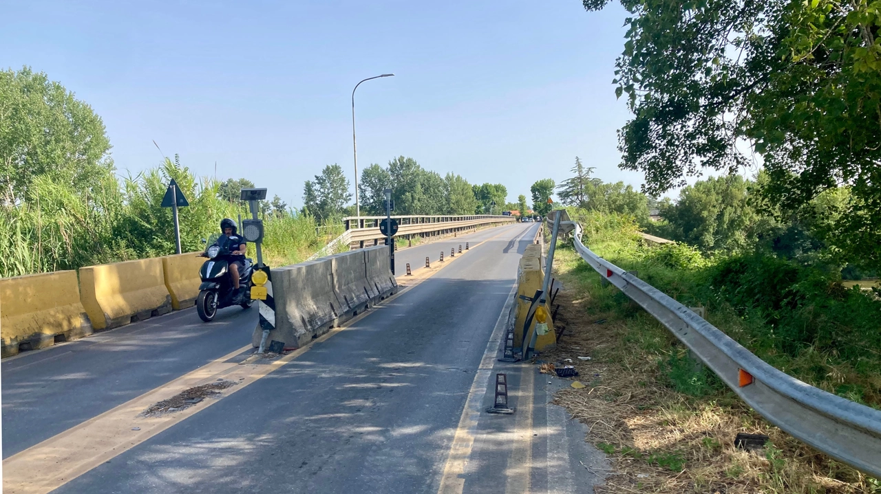 Il Ponte alla Botte chiuso per lavori alla struttura Il Ponte alla Botte chiuso per lavori alla struttura