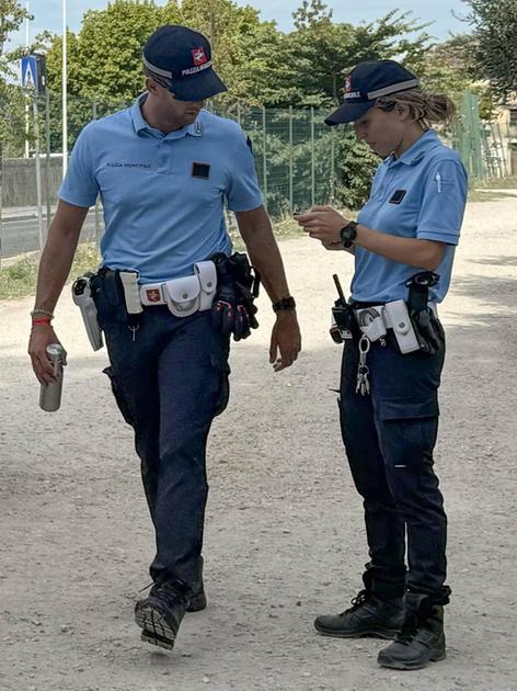 Ditta senza permessi per costruire. Scatta il sequestro del terreno Ditta senza permessi per costruire. Scatta il sequestro del terreno