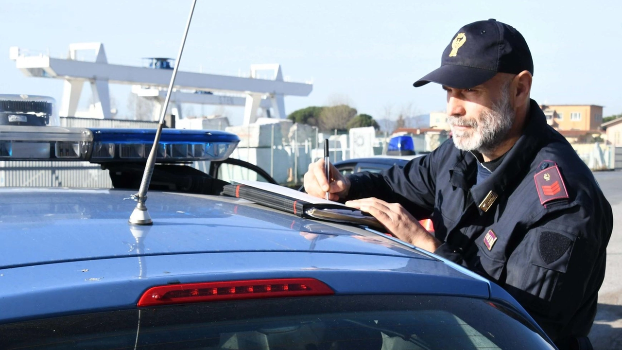 Controlli straordinari disposti da Questore per garantire la sicurezza dei cittadini a Ferragosto Controlli straordinari disposti da Questore per garantire la sicurezza dei cittadini a Ferragosto