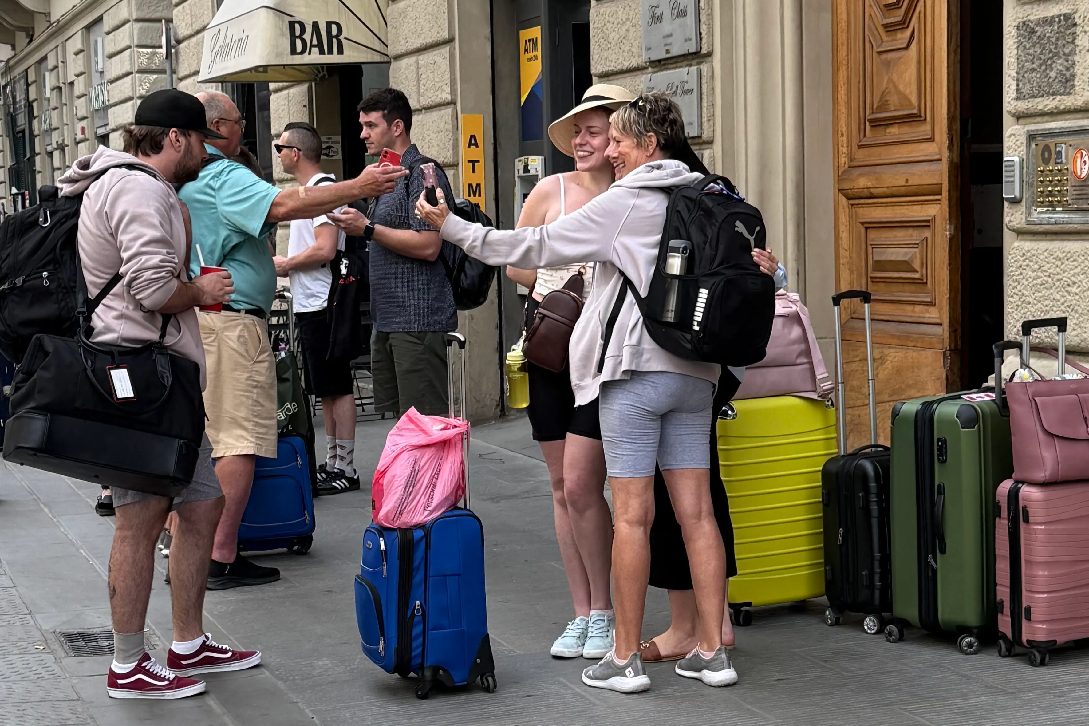 Affitti brevi, assalto alle periferie. In due mesi 800 annunci in più a Firenze. Prezzi alle stelle: 243 euro a notte