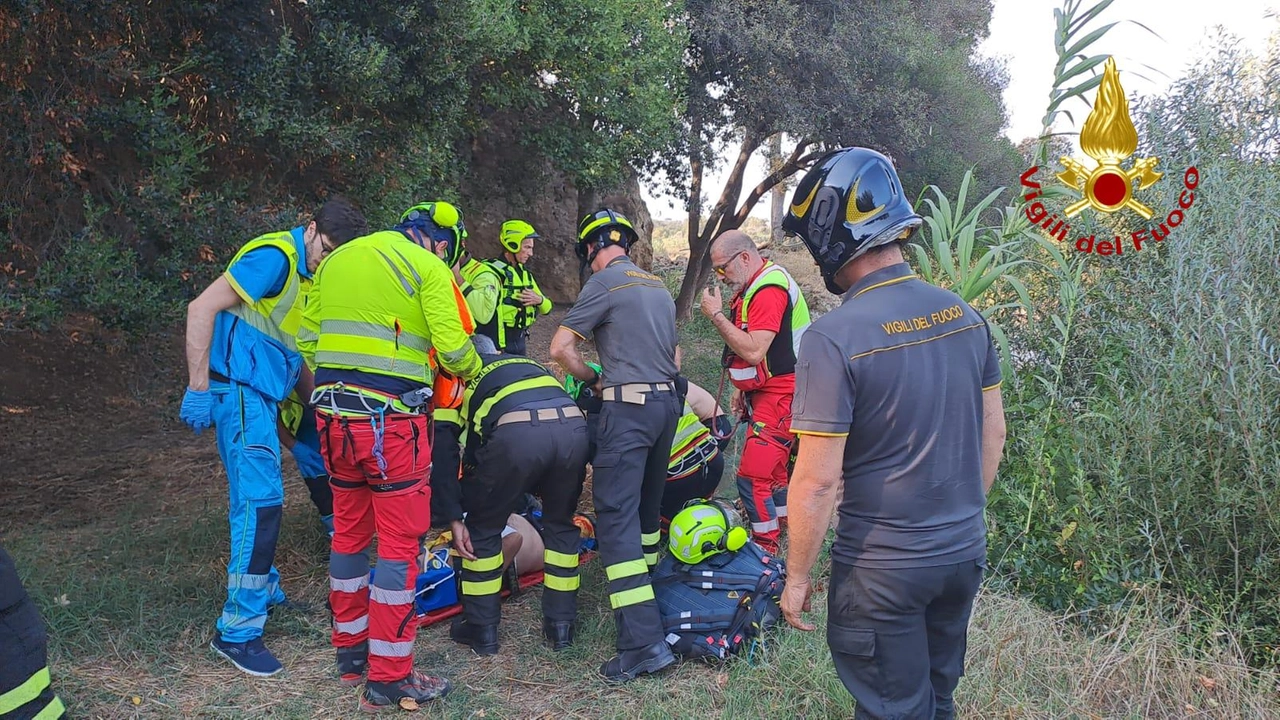 I soccorsi dei vigili del fuoco I soccorsi dei vigili del fuoco