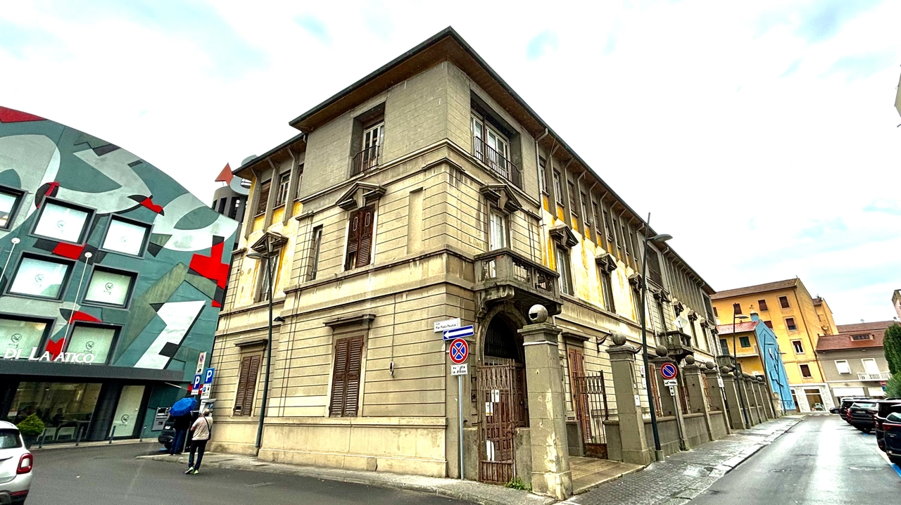 L’ex Ipsia che si affaccia in piazza Belfiore L’ex Ipsia che si affaccia in piazza Belfiore