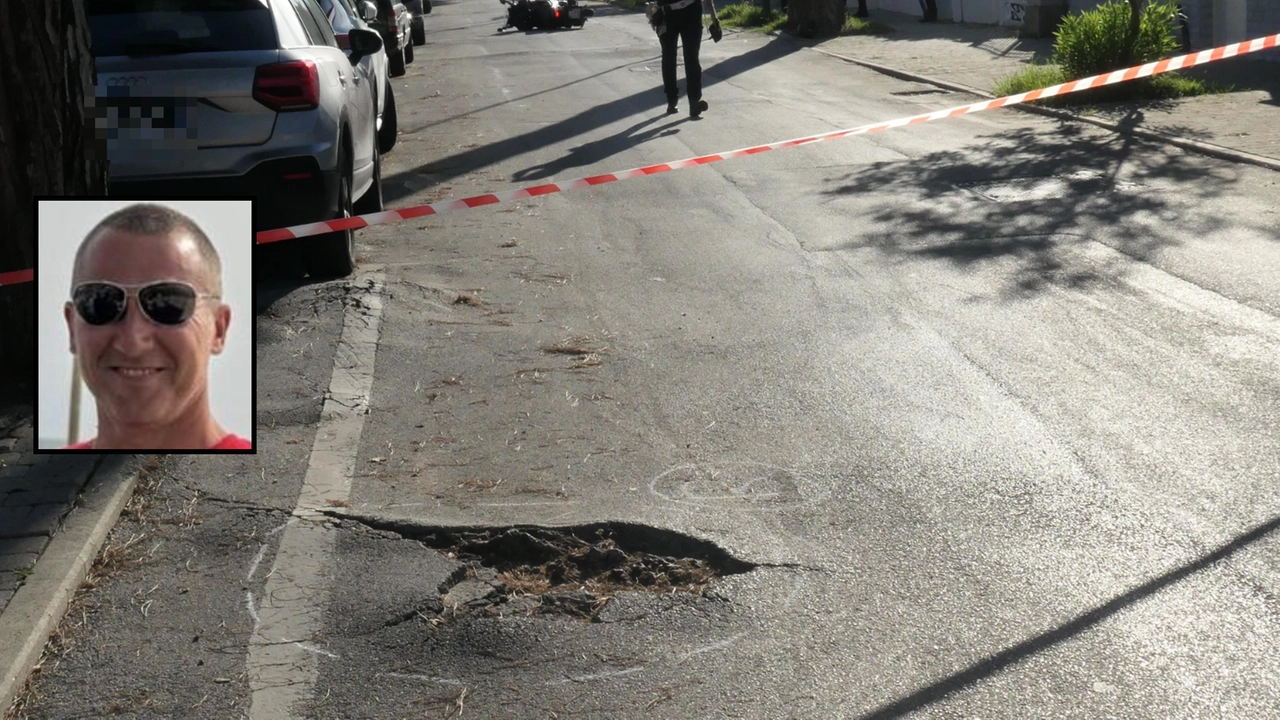 La strada dissestata dove è avvenuto l'incidente stradale mortale a Lido di Camaiore (foto Umicini); Nel riquadro Lorenzo Lorenzini La strada dissestata dove è avvenuto l'incidente stradale mortale a Lido di Camaiore (foto Umicini); Nel riquadro Lorenzo Lorenzini