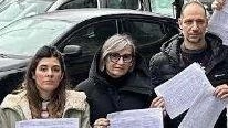 Sono iniziati i lavori al triangolone del Soccorso. L’ex parcheggio in via Marx, che negli scorsi mesi è stato oggetto... Sono iniziati i lavori al triangolone del Soccorso. L’ex parcheggio in via Marx, che negli scorsi mesi è stato oggetto...