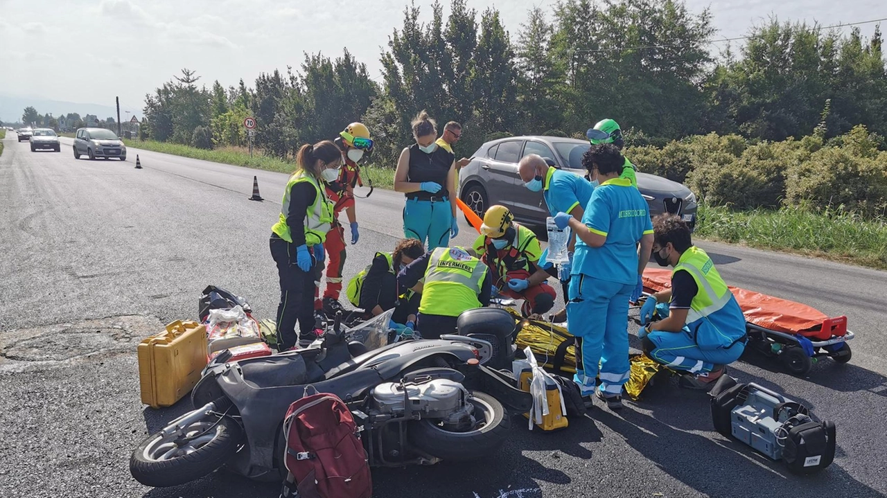 Un incidente stradale in via Toscana (foto d’archivio)