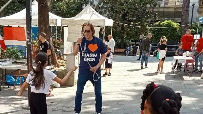 https://www.lanazione.it/image-service/view/acePublic/alias/contentid/ZDQyOTExOGMtZmY5NC00/0/giochi-danza-e-sport-divertimento-in-piazza-brin-con-umbertiamo.jpeg?f=16:9&w=1200&h=630