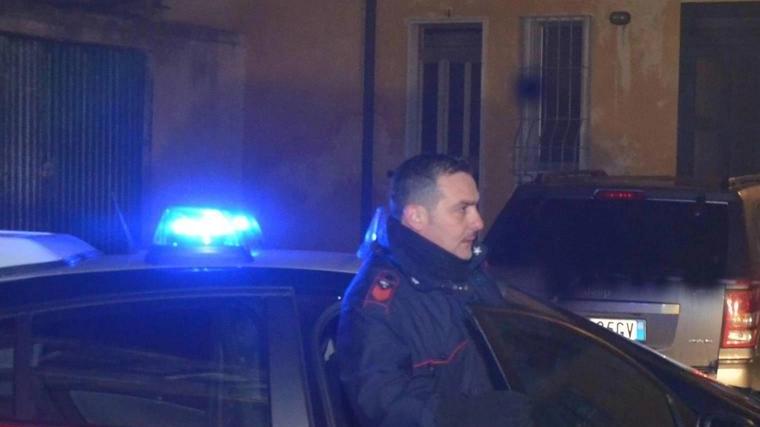 Spaccata al palazzetto dello sport di Montevarchi Spaccata al palazzetto dello sport di Montevarchi