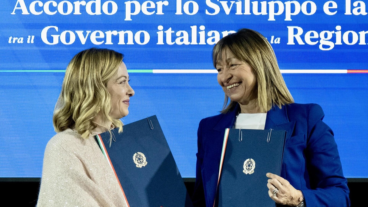 L'opera di restyling di Umbriafiere a Bastia Umbra, finanziata con oltre 210 milioni di euro, entra nella fase realizzativa con il coinvolgimento del Comune e della Regione. L'opera di restyling di Umbriafiere a Bastia Umbra, finanziata con oltre 210 milioni di euro, entra nella fase realizzativa con il coinvolgimento del Comune e della Regione.